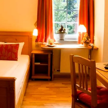 卢瑟霍泰尔埃森那彻苑环形酒店 酒店 艾森纳赫