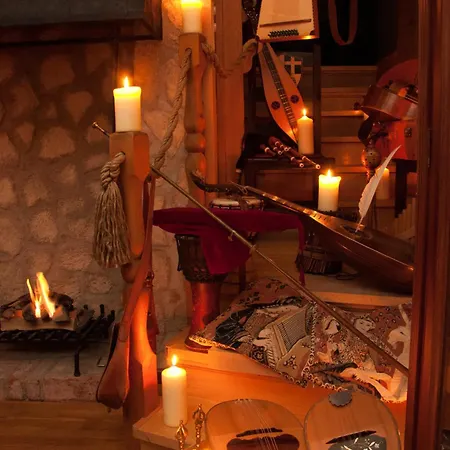 卢瑟霍泰尔埃森那彻苑环形酒店