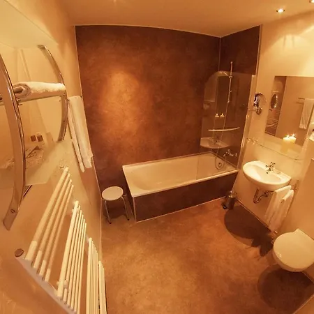 ホテル Ringhotel Lutherhotel Eisenacher Hof 4*